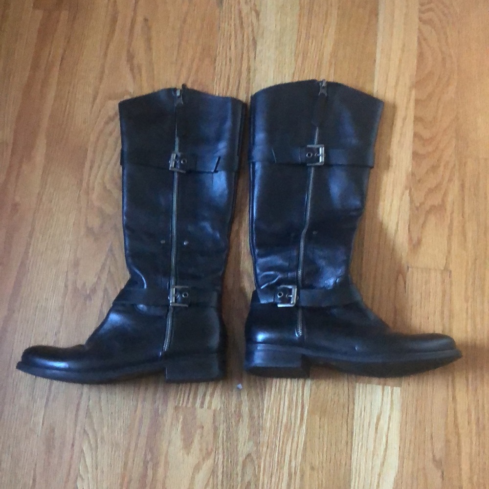 Black Brown Knee Highish Leather Boots with Buckle Detail - Picture 1 of 7